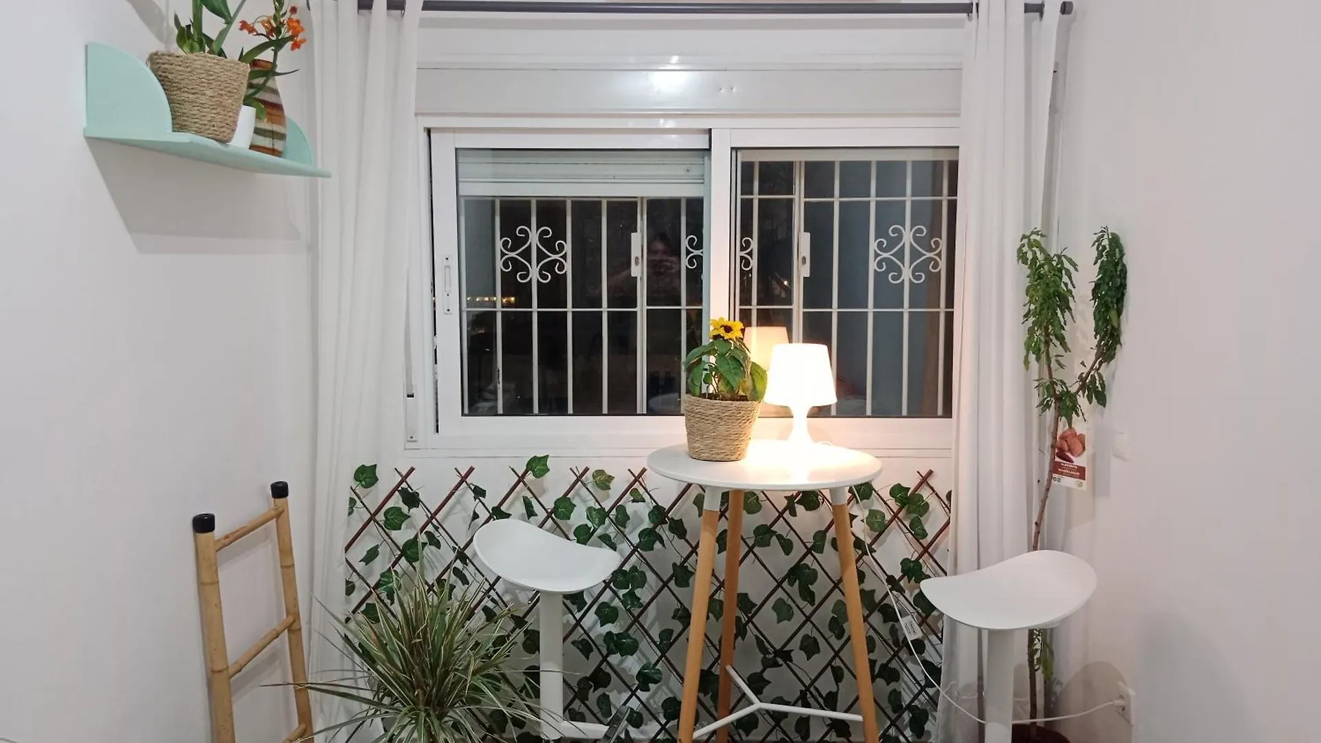アパート Brisa, La Carihuela Playa Torremolinosアパートメント