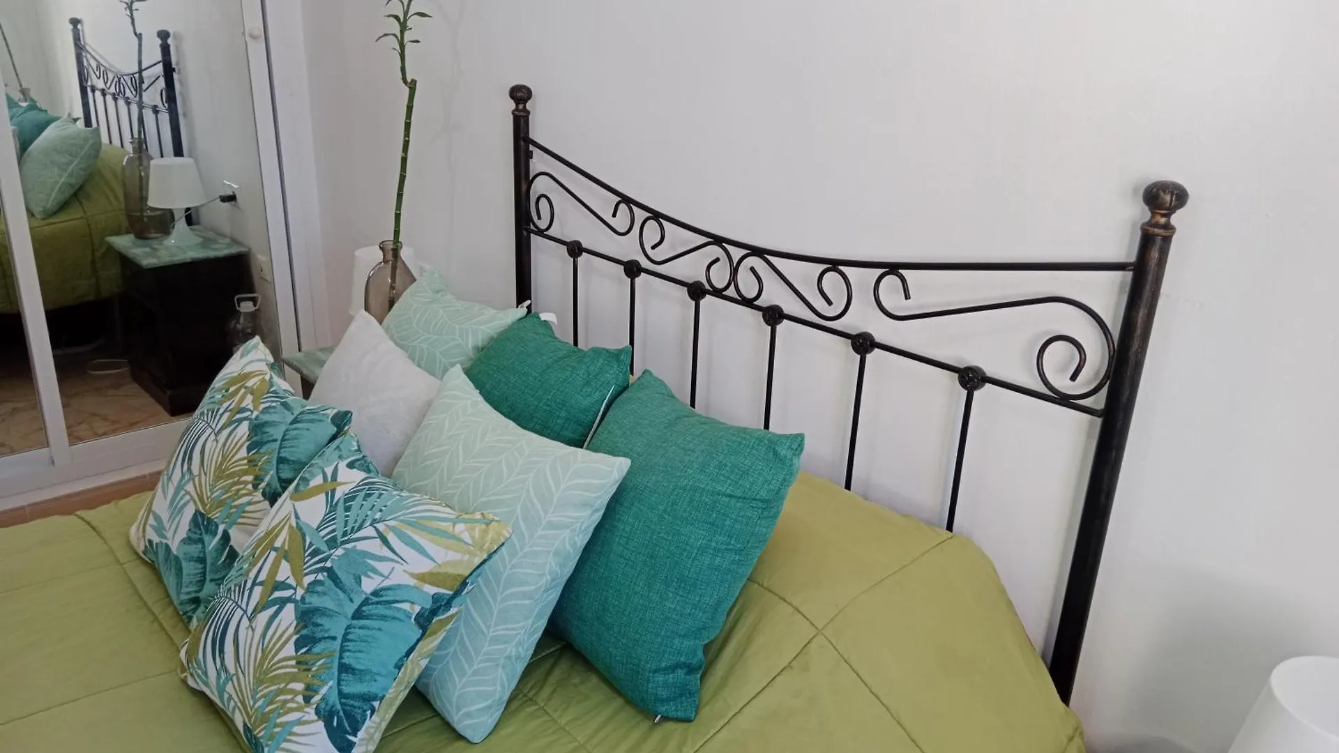 Brisa, La Carihuela Playa Torremolinosアパートメント スペイン