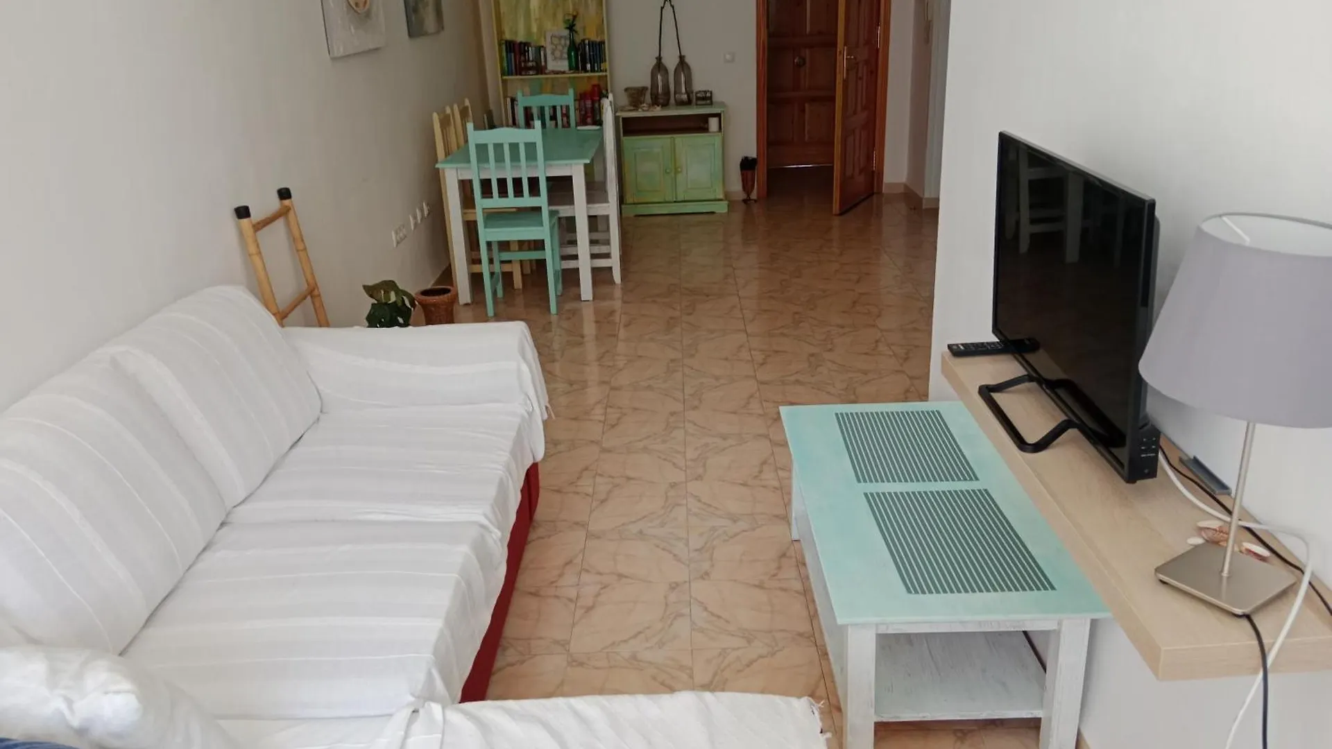 Brisa, La Carihuela Playa Torremolinosアパートメント トレモリノス